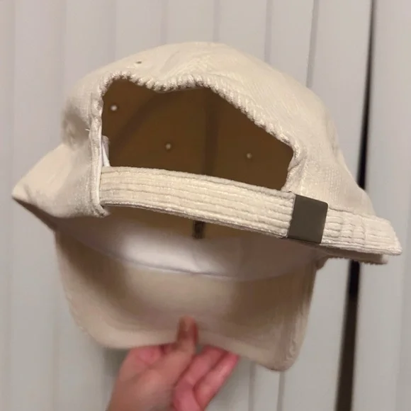 NWOT Korean Brand DEEPNY Corduroy Cap with Embroidered R in Ivory - Picture 5 of 15